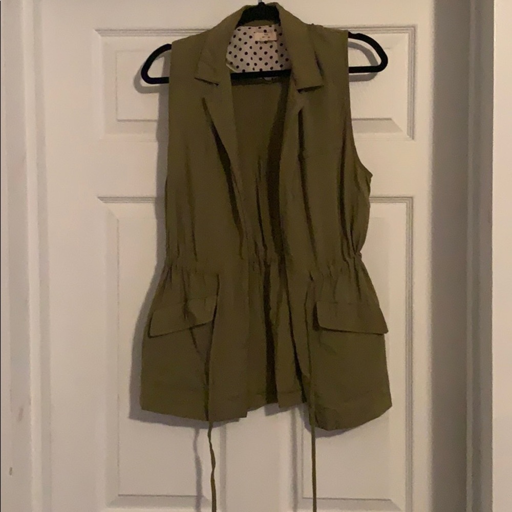 Entro army sleeveless vest